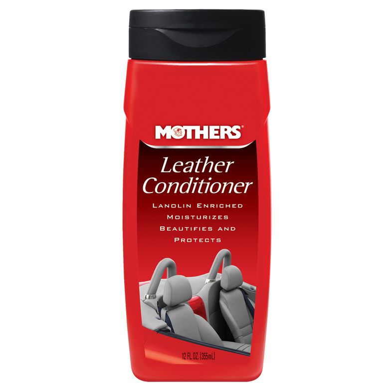 Mothers VLR Cleaner and Conditioner use on car dashboard 