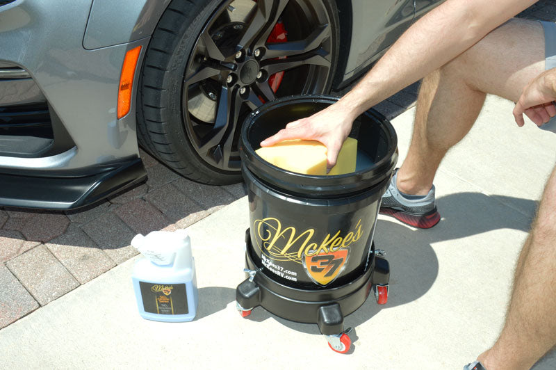 Max's RV 5 Gallon Wash Bucket Combo 